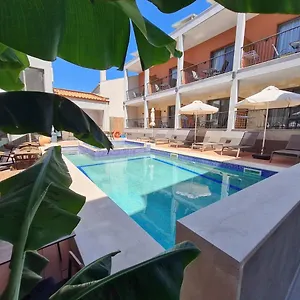 Ξενοδοχείο με διαμερίσματα Maltepe Luxury By Travel Pro Services, Kallithea (Chalkidiki)